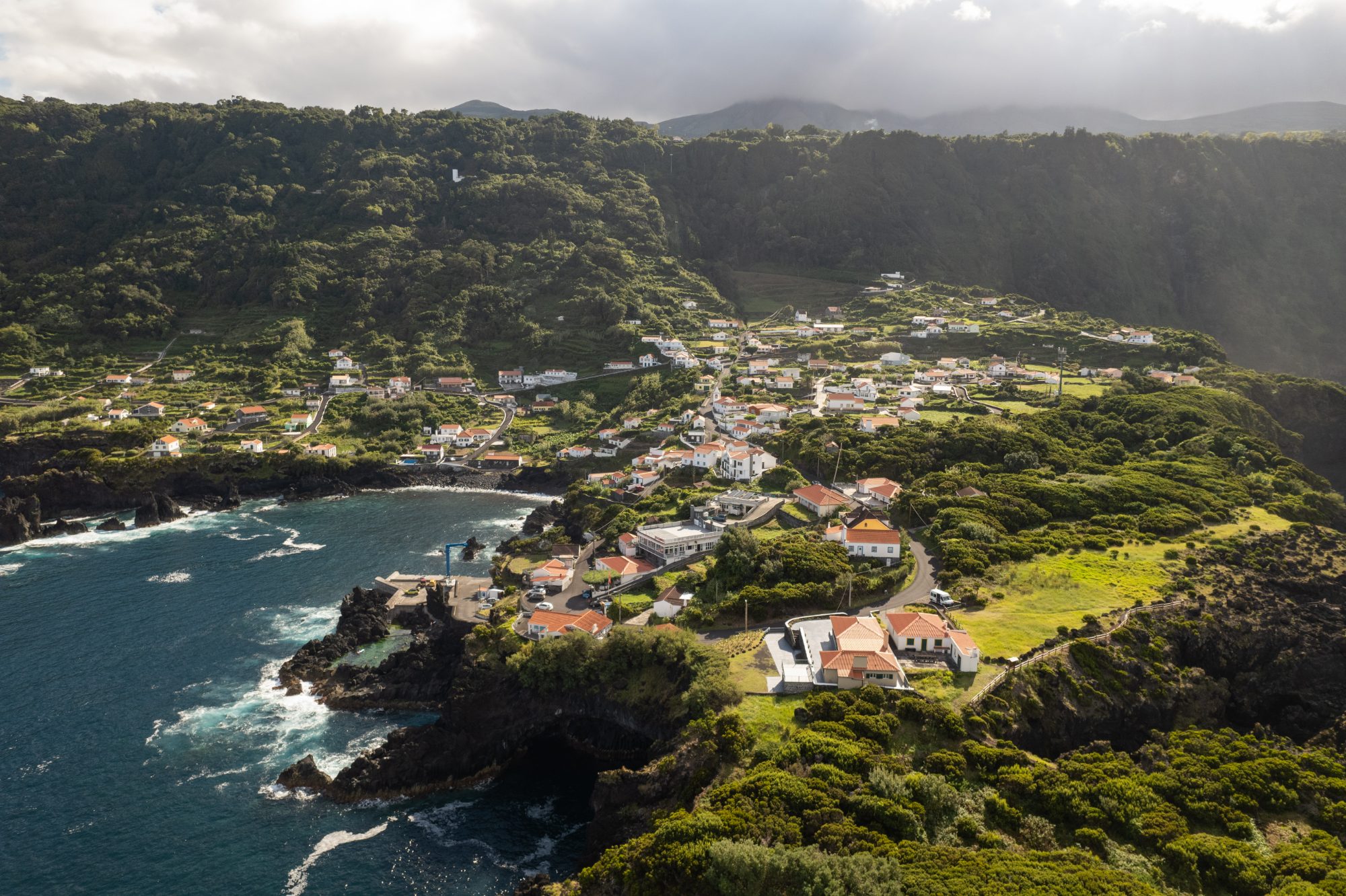 Açores · Entre Mar e Crateras